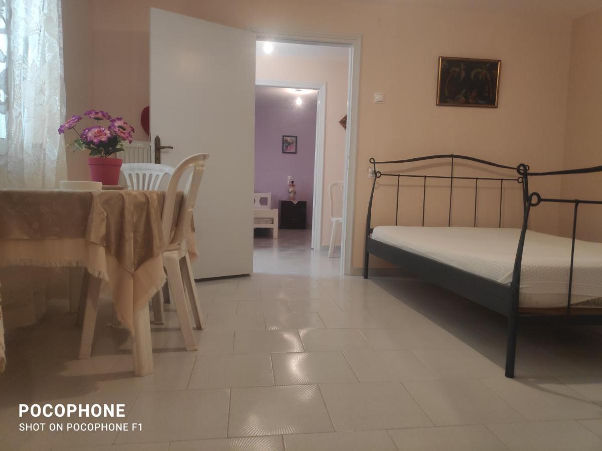 Κεντρικό, Άνετο Και Ζεστό Διαμέρισμα Kamena Vourla Bagian luar foto