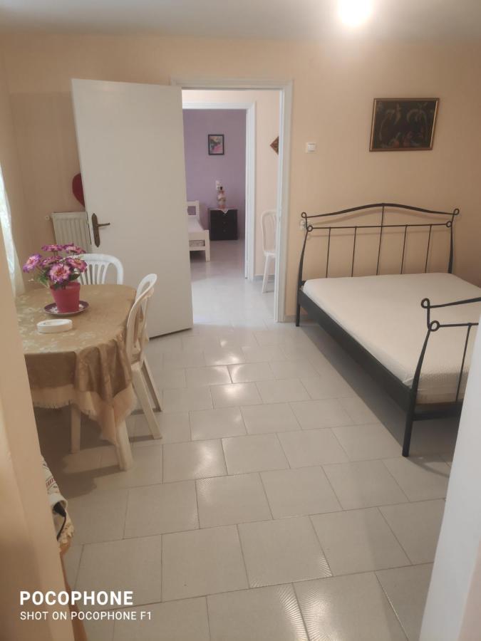 Κεντρικό, Άνετο Και Ζεστό Διαμέρισμα Kamena Vourla Bagian luar foto