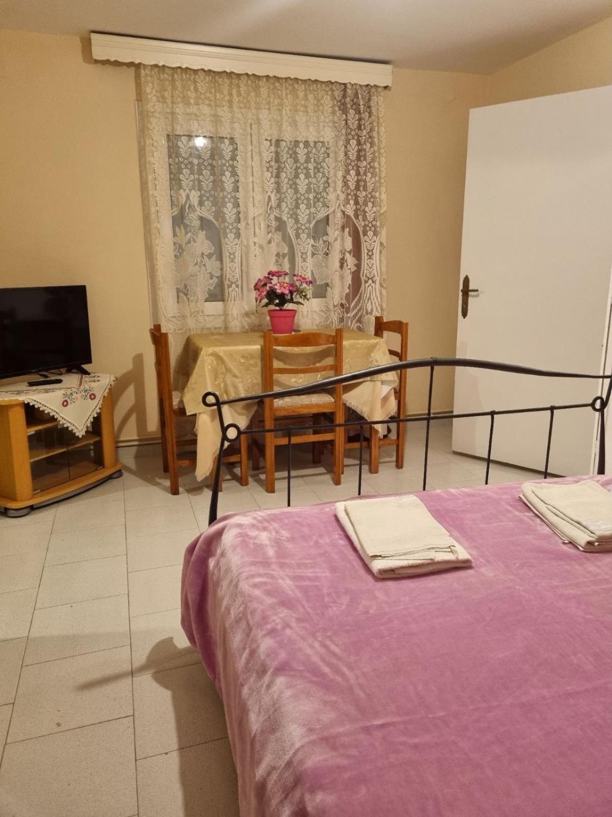 Κεντρικό, Άνετο Και Ζεστό Διαμέρισμα Kamena Vourla Bagian luar foto