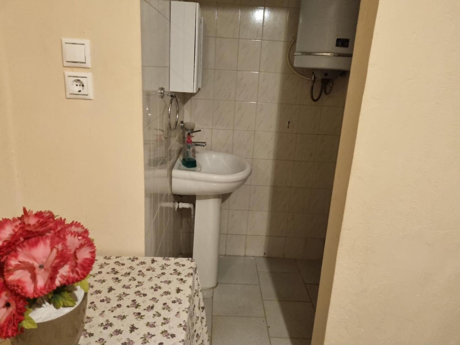 Κεντρικό, Άνετο Και Ζεστό Διαμέρισμα Kamena Vourla Bagian luar foto